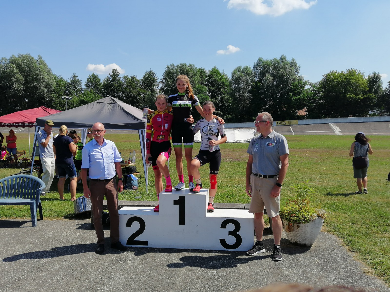 68742388_396688764321463_1488387544532910080_n