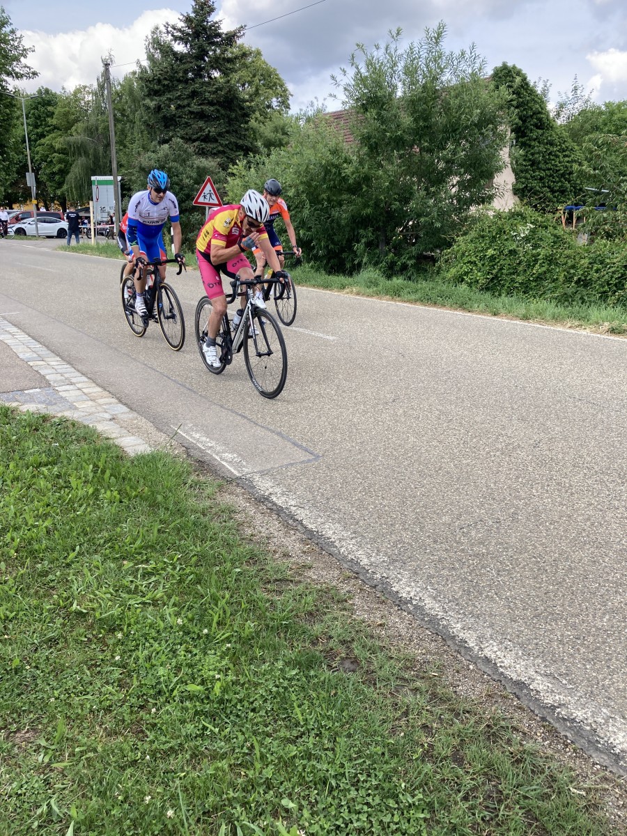 AD465CFF-23AD-4280-893C-44421BB2A2C5